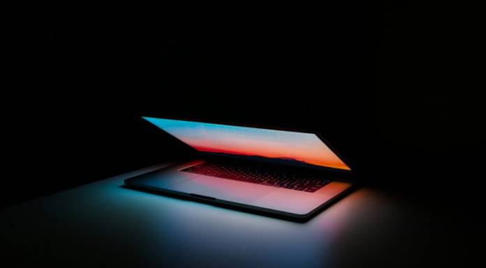 MacBook 16 Pro- kombajn wśród urządzeń marki Apple