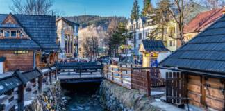 Lipki Park Zakopane – widok na Krupówki w Zakopanem