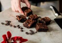 Mocno czekoladowe brownie Przepis na brownie
